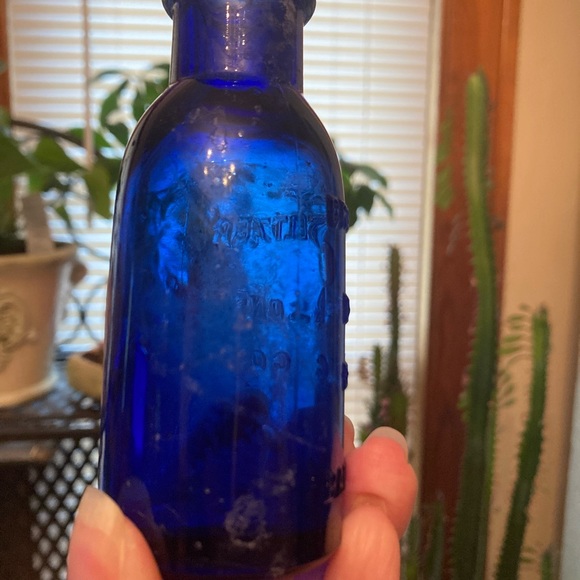 Beautiful Cobalt Blue Antique Medicine Bottle - Picture 4 of 10